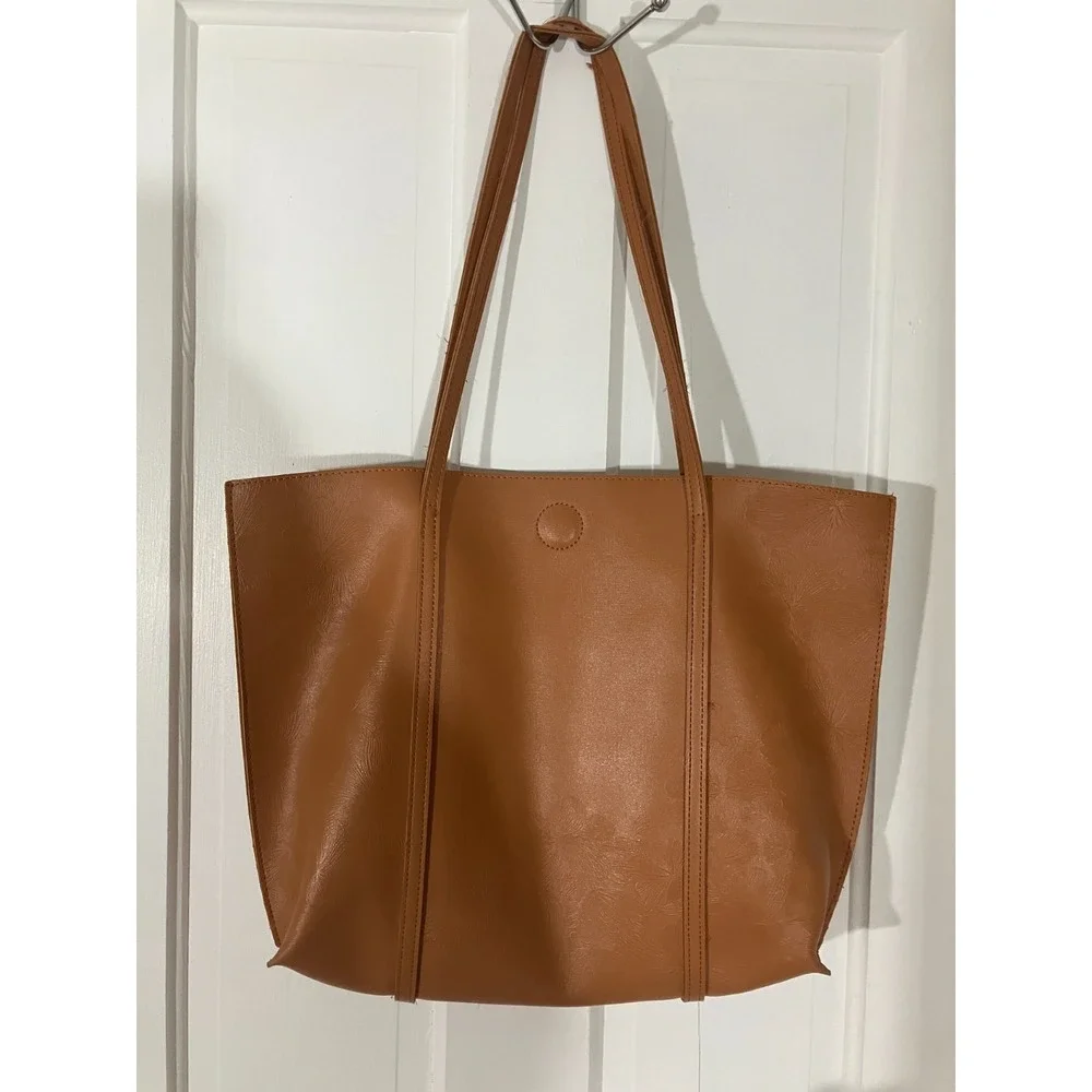 Mellow World  Vegan Leather Shoulder Purse Tote Bag & Wristlet Womens Brown Chic